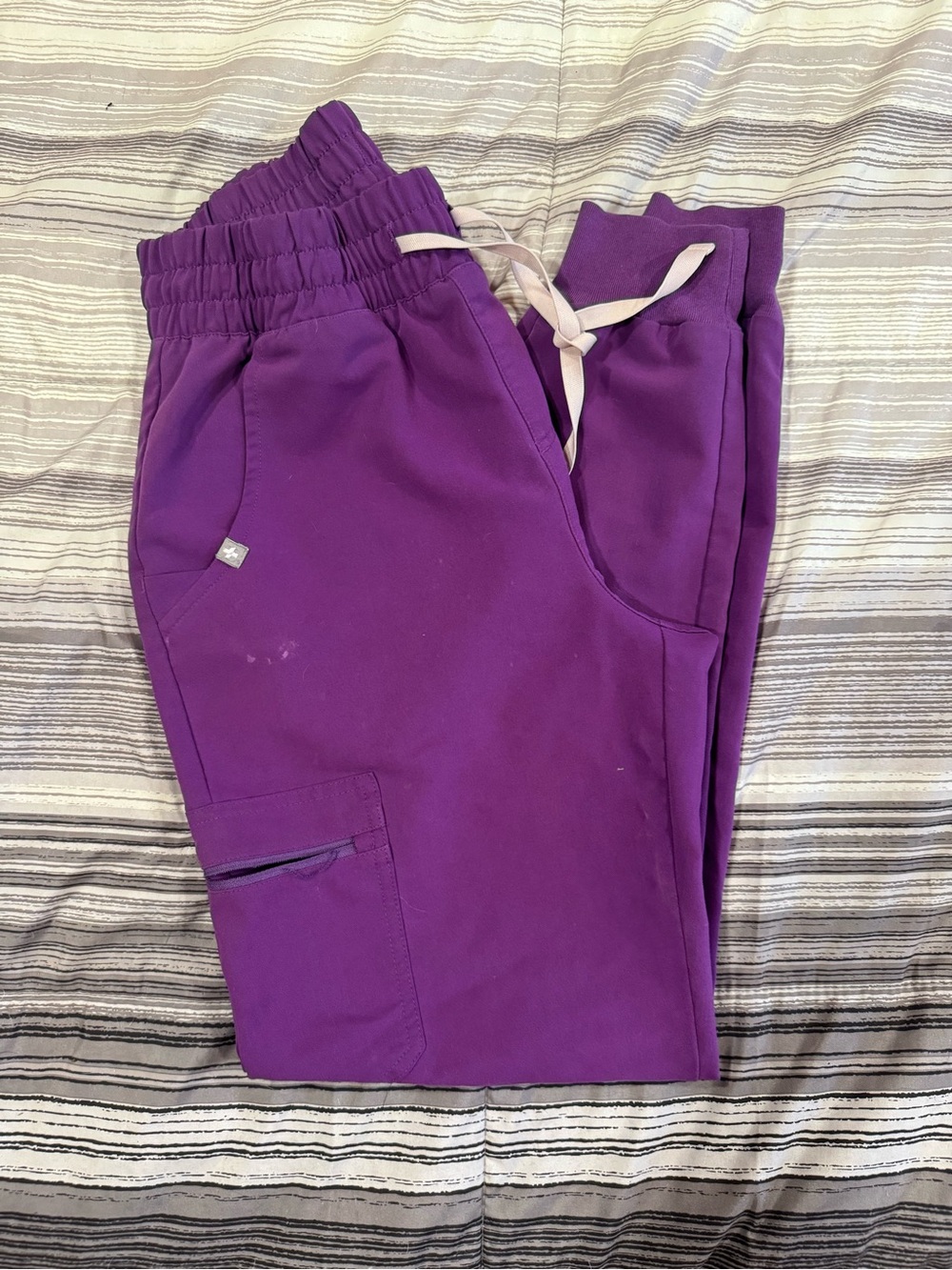 Figs Women's Purple Drawstring Cargo Jogger Pants